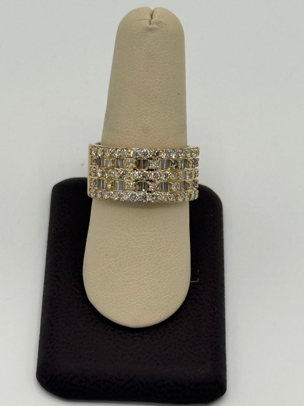10KT Gold 2.65ctw Natural Diamond