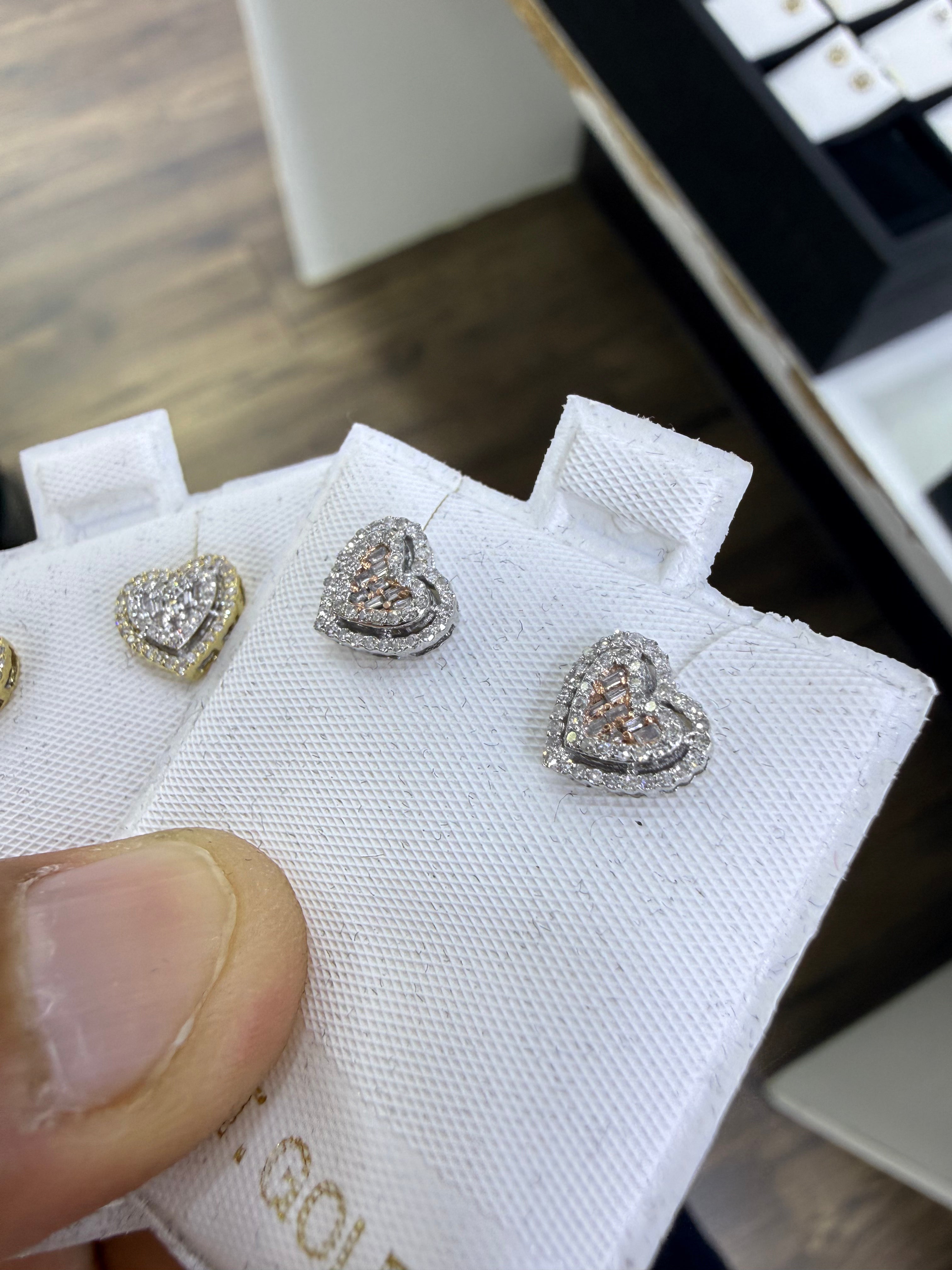 10KT Gold 0.25ctw Natural Heart Earrings