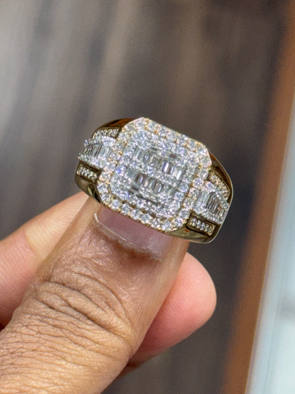 Natural Diamonds Ring